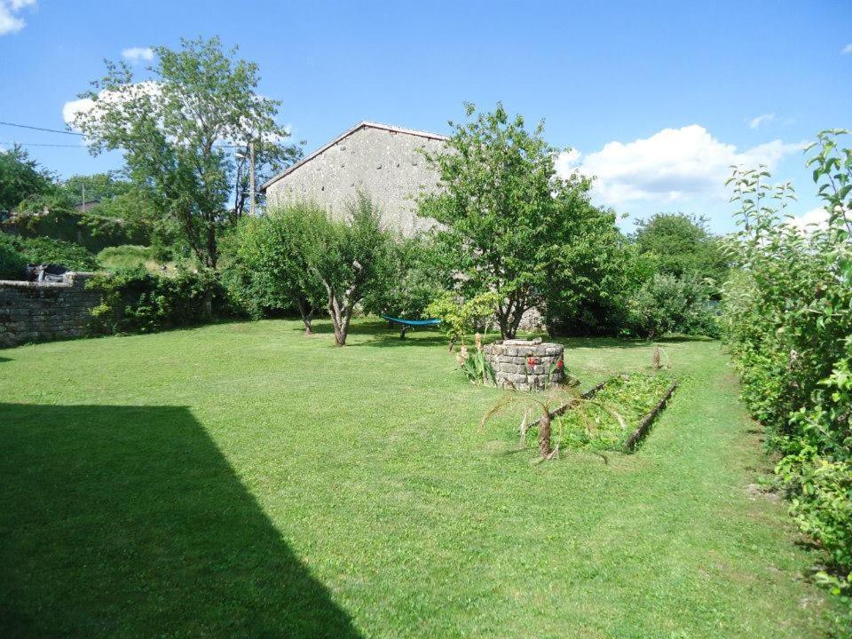 B&B Chez Fouchs - Chambre D'Hotes Dun-sur-Meuse Εξωτερικό φωτογραφία