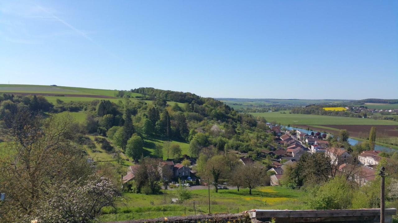 B&B Chez Fouchs - Chambre D'Hotes Dun-sur-Meuse Εξωτερικό φωτογραφία